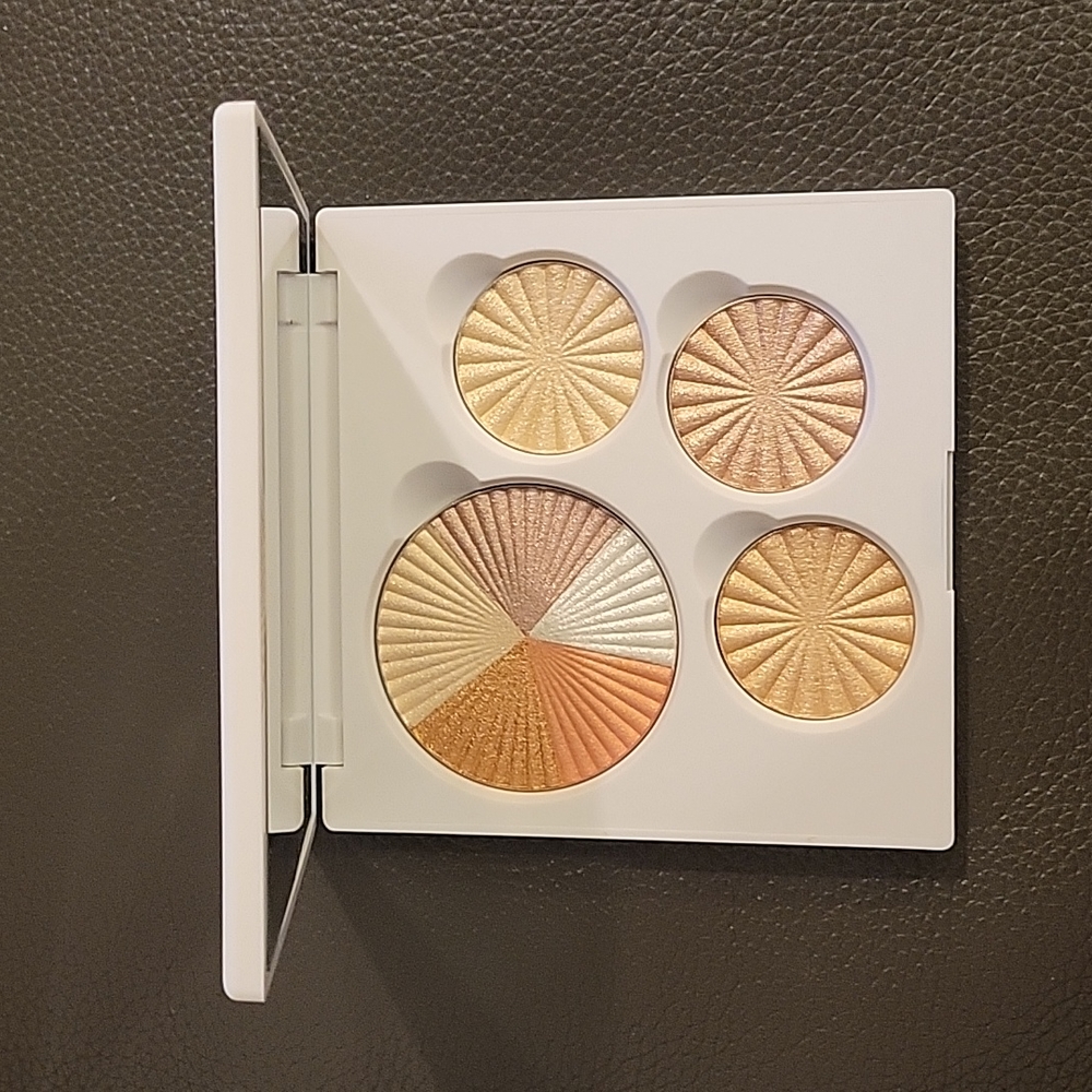 OFRA All Glowed Up Highlighter Palette